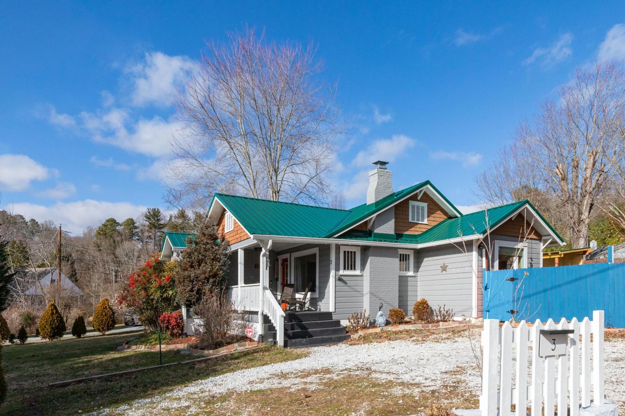 Candyland Cottage Candler Exterior photo